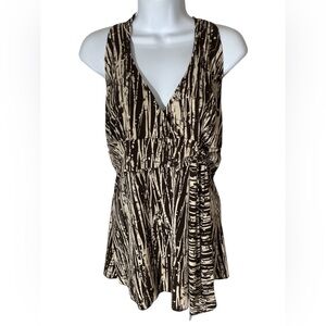 C36- Women’s Medium Dressy halter Tank Top NEW NWT